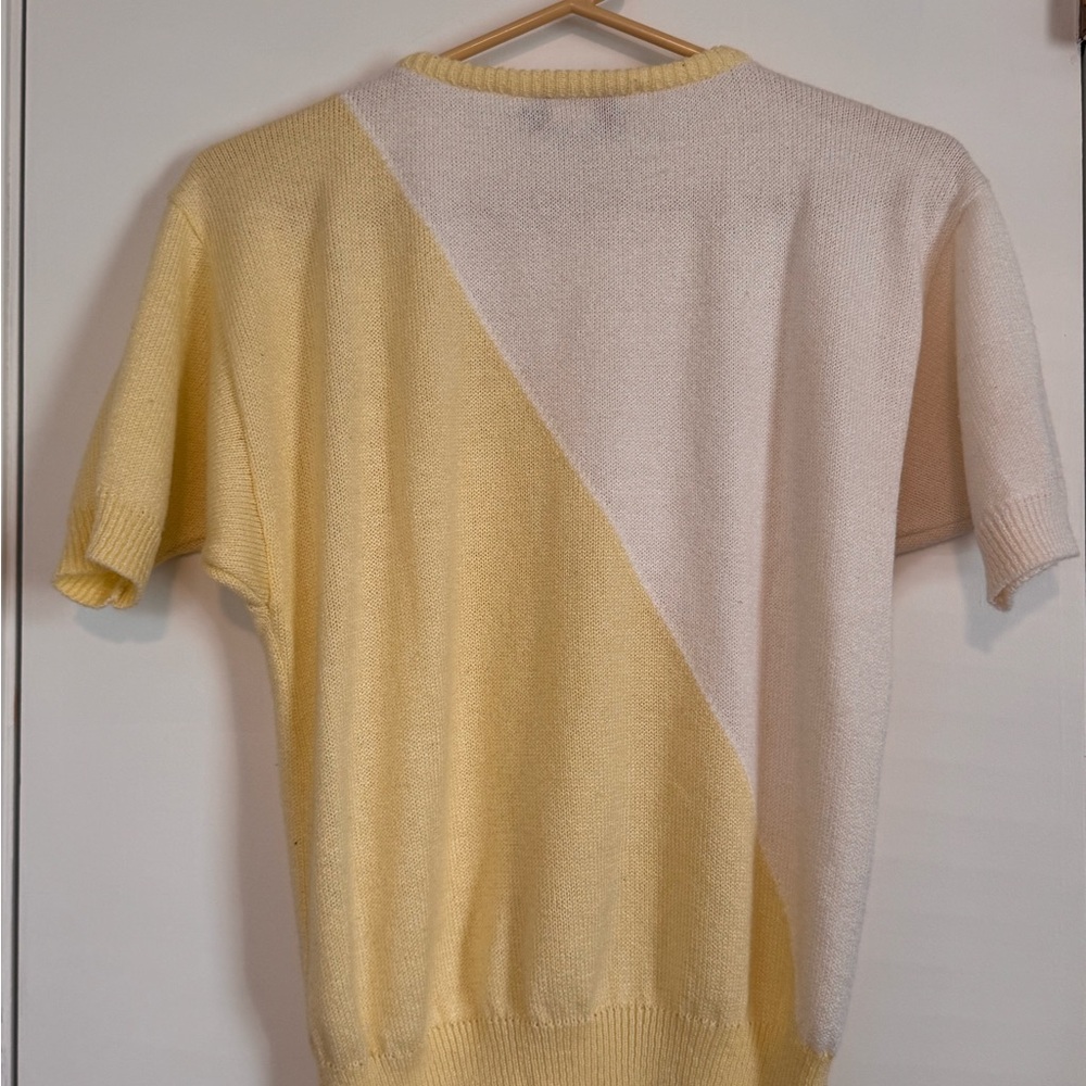 Vintage Savion Floral Appliqué Knit Sweater Top Yellow Cream USA Women’s Sz 6 - Picture 7 of 7